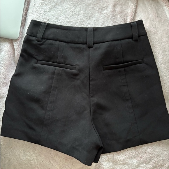 Dynamite Classic Black Women's Shorts - Picture 4 of 4